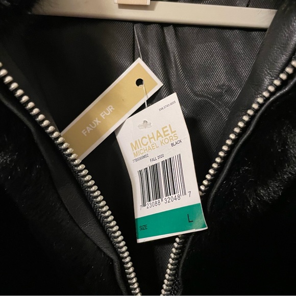 SOLD-Michael Kors faux fur coat - Picture 10 of 11